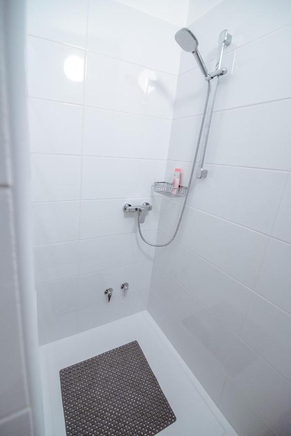Apartment Ana - Karst Cycling Paradise Dutovlje Dış mekan fotoğraf